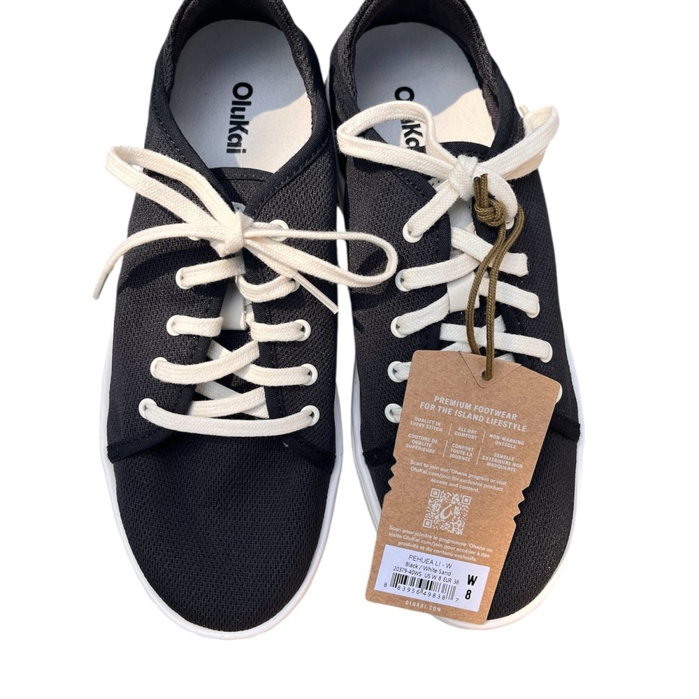 OluKai Black/White Sand  Size 8